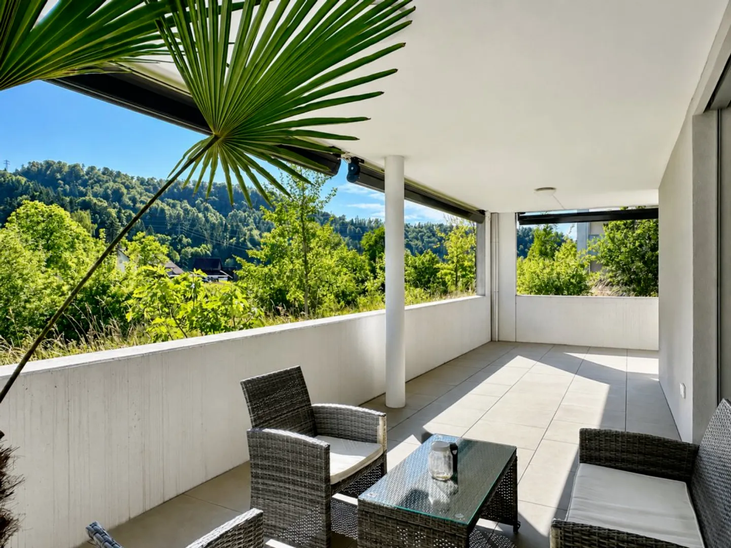 Modern Apartment with Large Terrace - Photo 1 of 7