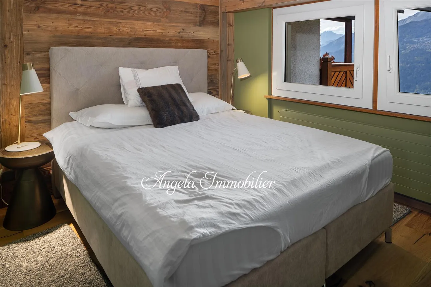 Charming Duplex Apartment - Photo 25 of 27