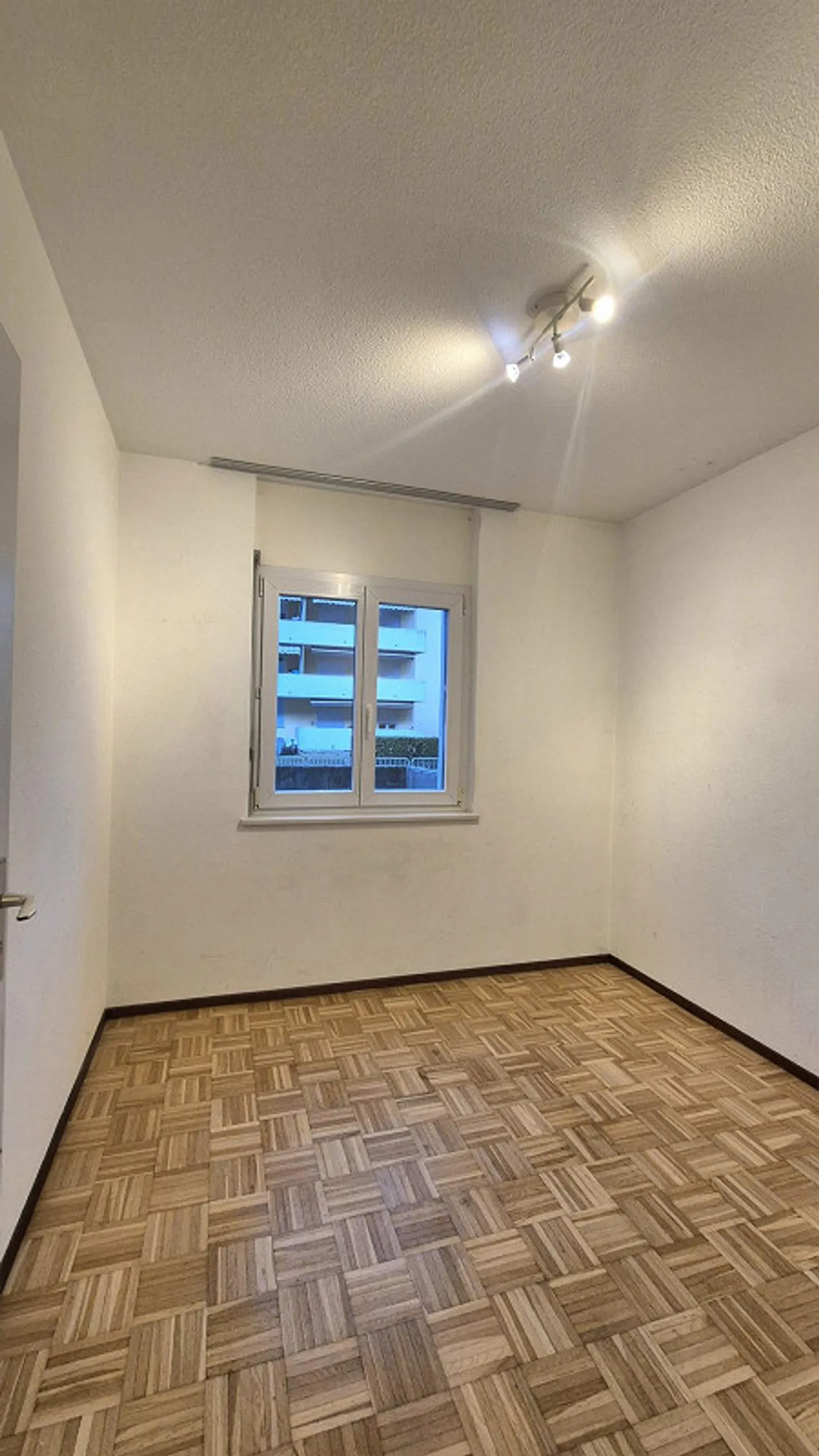 Appartamento con giardino - Foto 5 di 10