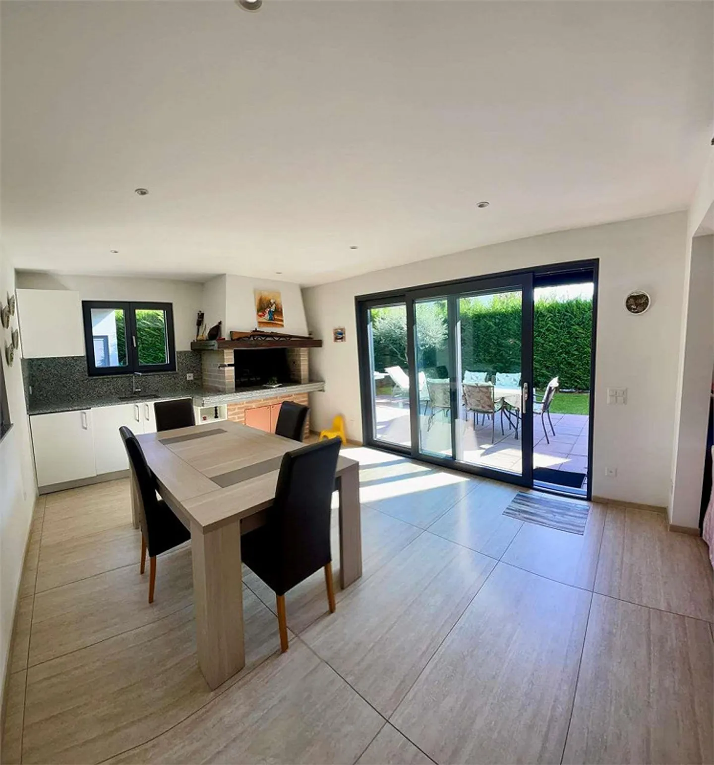 Villa indipendente di alto standing nella zona più esclusiva di Cademp - Foto 6 di 13