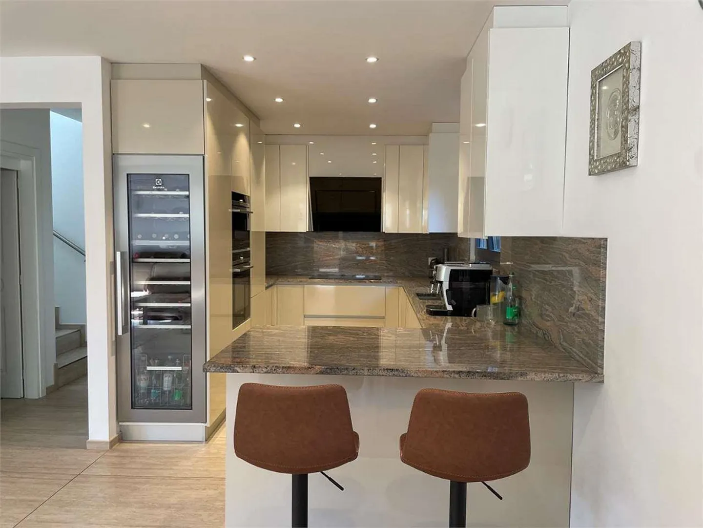 Villa indipendente di alto standing nella zona più esclusiva di Cademp - Foto 7 di 13