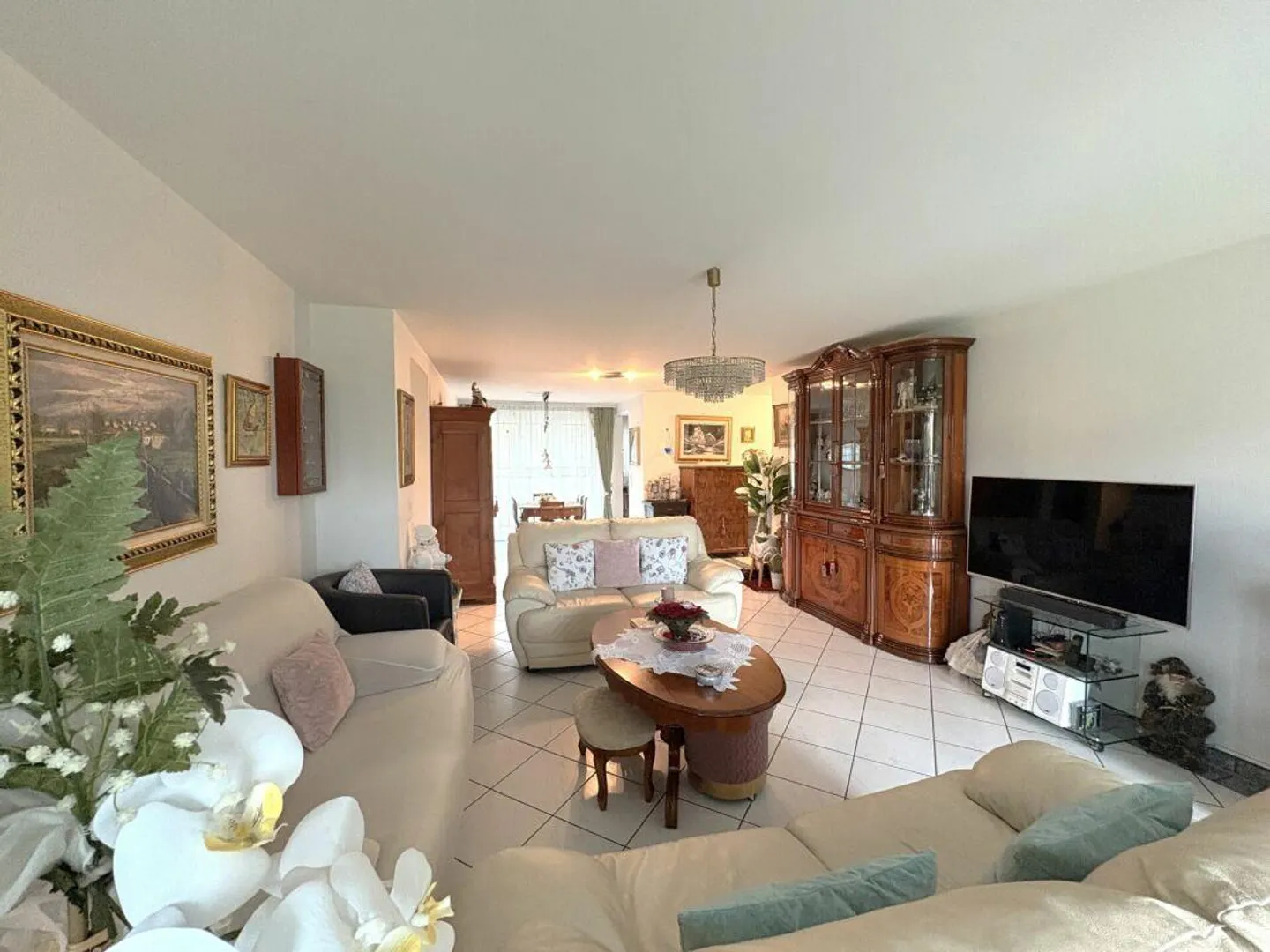 Erdgeschosswohnung mit Sitzplätzen - Foto 6 von 15