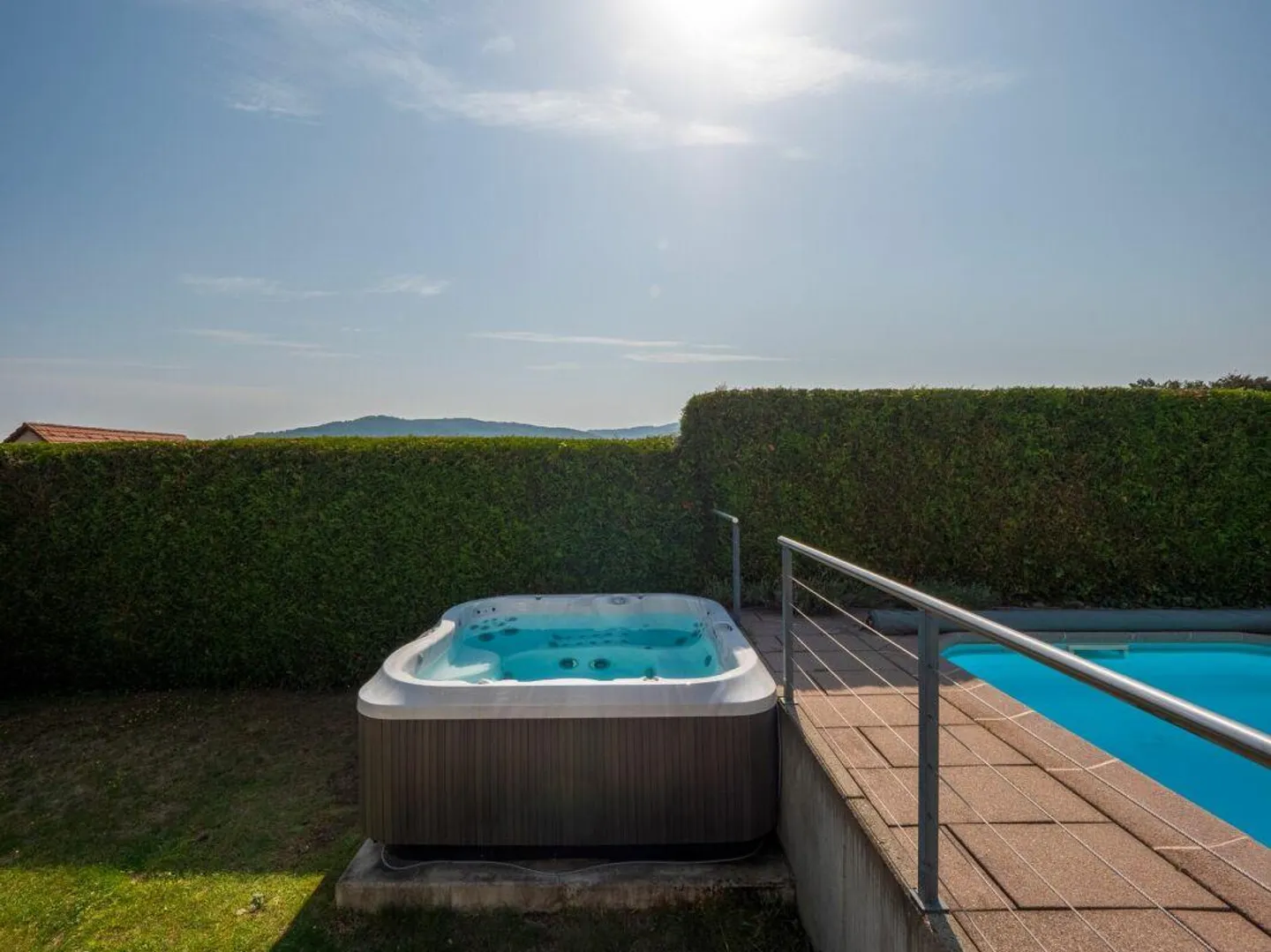 Modern residential pearl - detached 6.5 Z' EFH with pool, sauna and more... - Photo 3 of 13