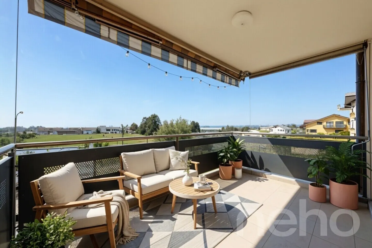 4.5-room flat with panoramic views in the heart of Bursins - Photo 4 of 12