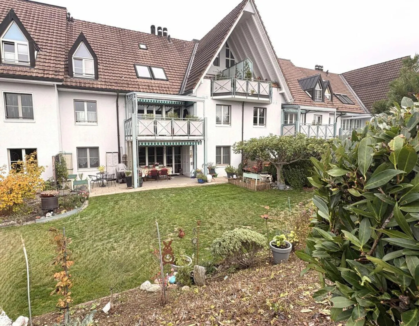 Erdgeschosswohnung mit Sitzplätzen - Foto 12 von 15