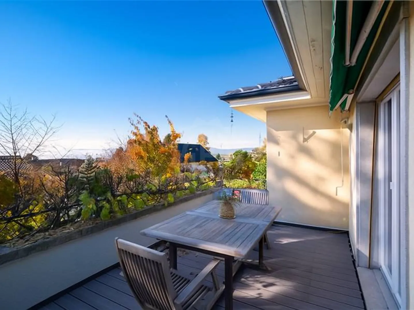 10-Zimmer-Haus - Foto 2 von 12