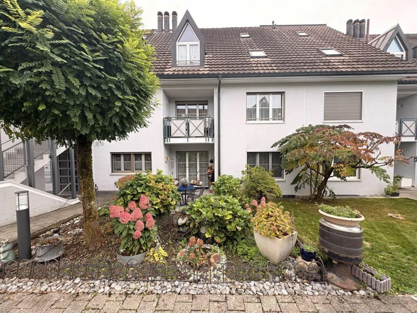 Erdgeschosswohnung mit Sitzplätzen - Foto 14 von 15
