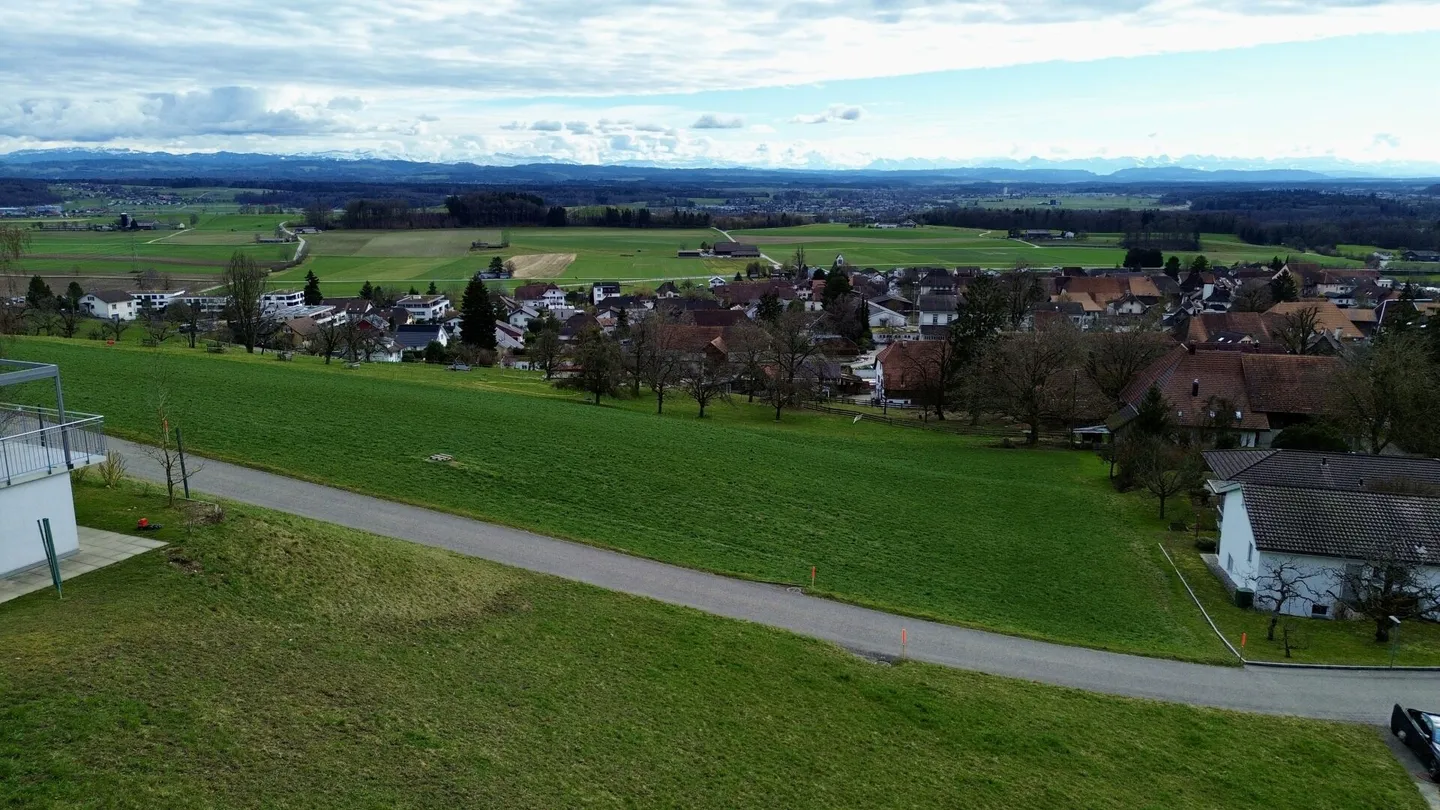 Charmantes Doppelhaus mit Alpenblick - Foto 3 von 5