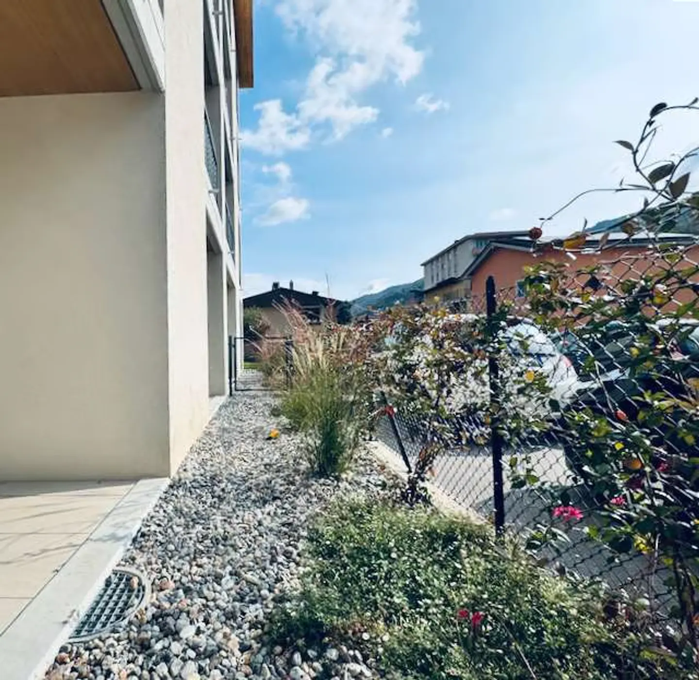 Appartamento moderno con giardino privato - Foto 9 di 10