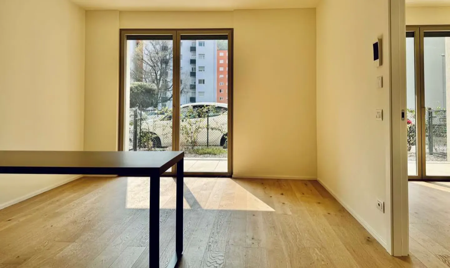 Appartamento moderno con giardino privato - Foto 3 di 10