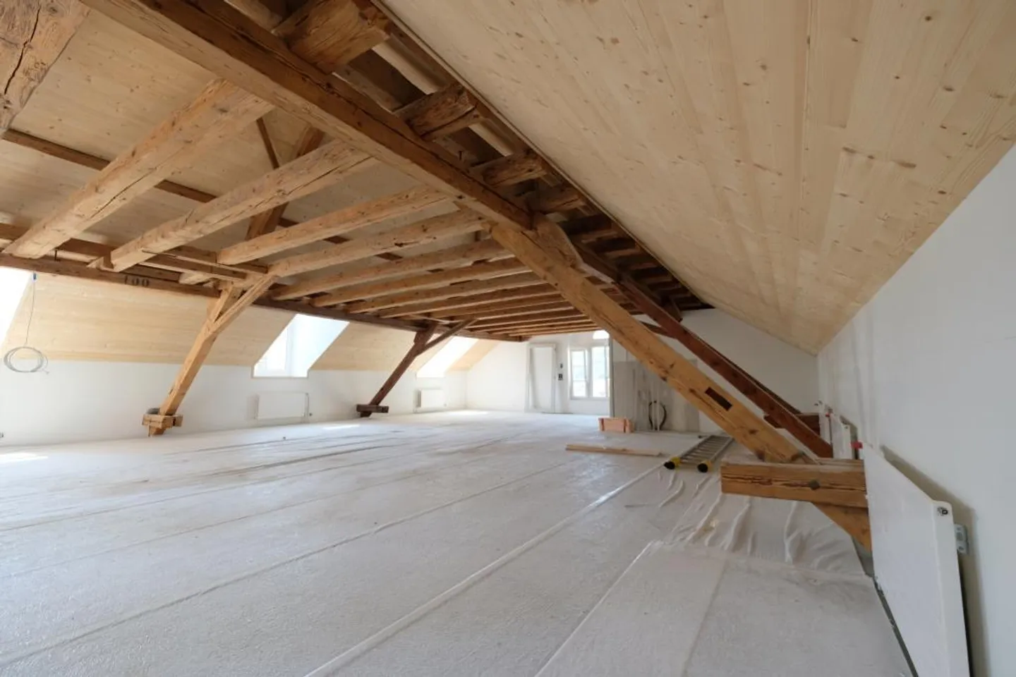 Atelier lumineux / espace de bureau dans les combles, Turbinenweg 1 - Photo 9 sur 11