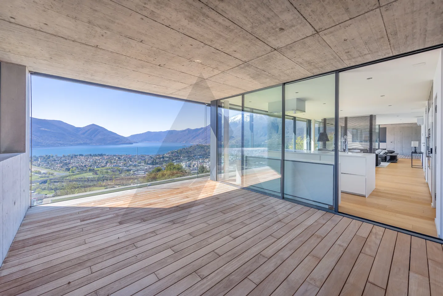 Penthouse Moderno con Vista Lago - Foto 9 di 14