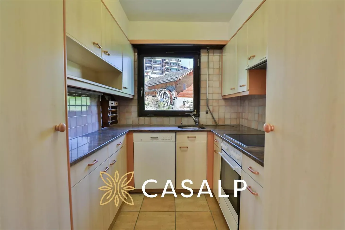 Spazioso appartamento di 4,5 locali con giardino - Foto 8 di 13