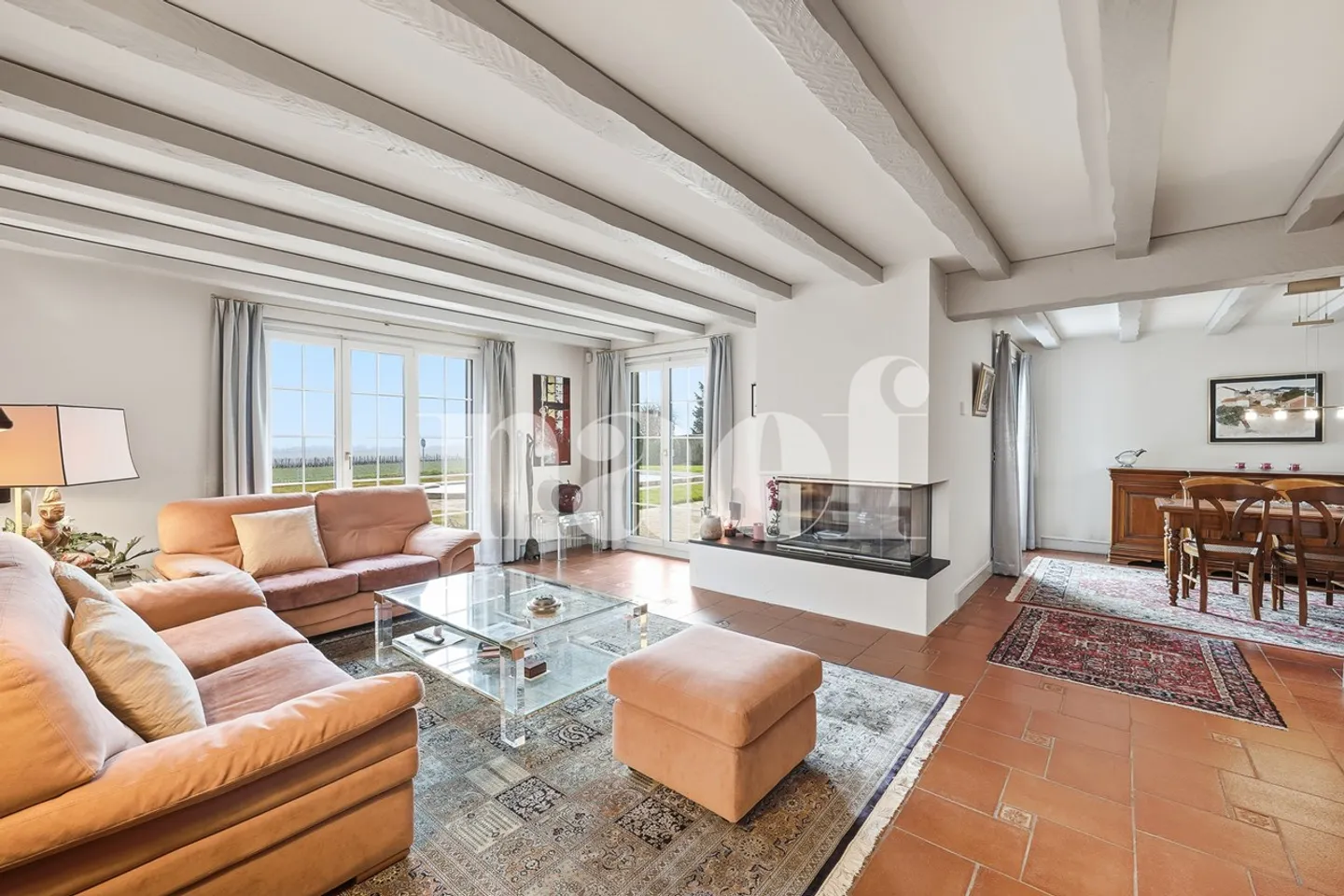 Exklusivität: Einfamilienhaus mit Pool und Blick auf die Alpen - Foto 2 von 9