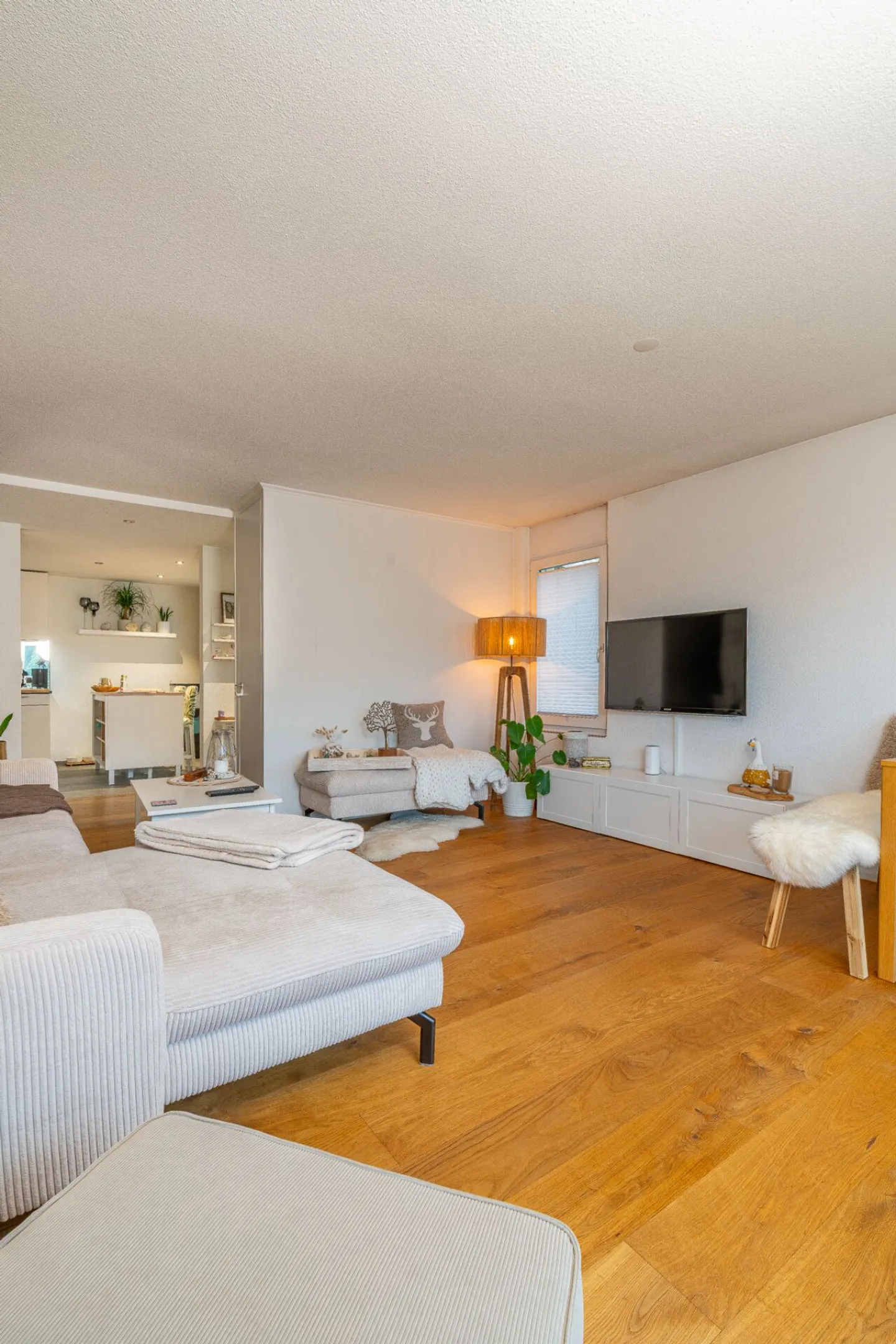 Oasi da sogno a Unterkulm: Casa moderna con terrazza, charme, sole e qualità della vita - Foto 9 di 22