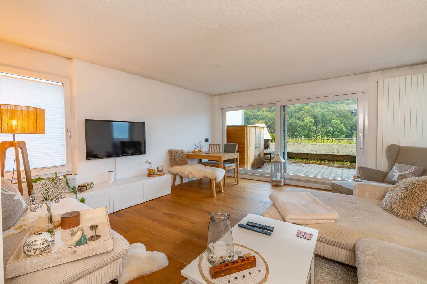 Oasi da sogno a Unterkulm: Casa moderna con terrazza, charme, sole e qualità della vita - Foto 10 di 22