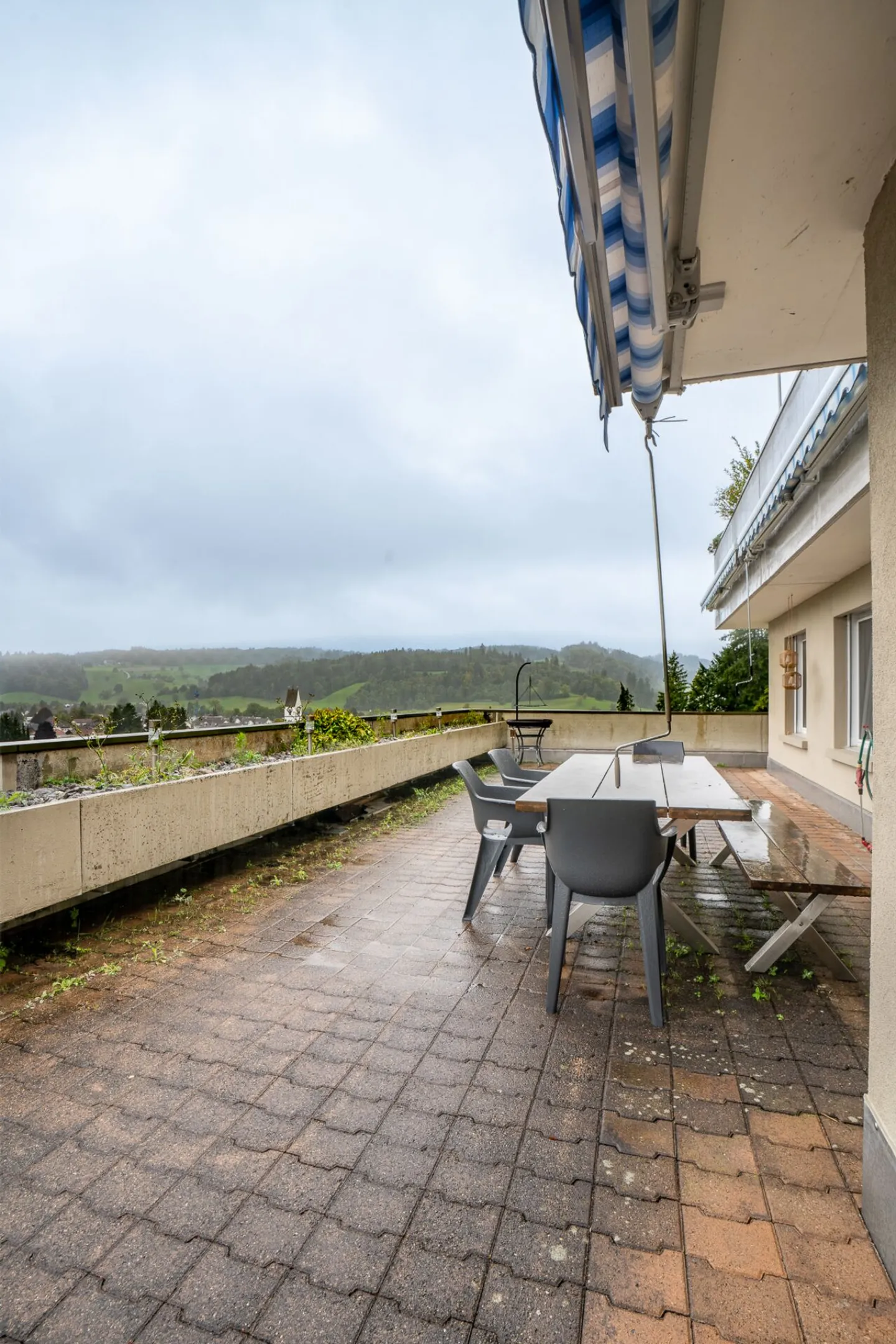 Oasi da sogno a Unterkulm: Casa moderna con terrazza, charme, sole e qualità della vita - Foto 12 di 22