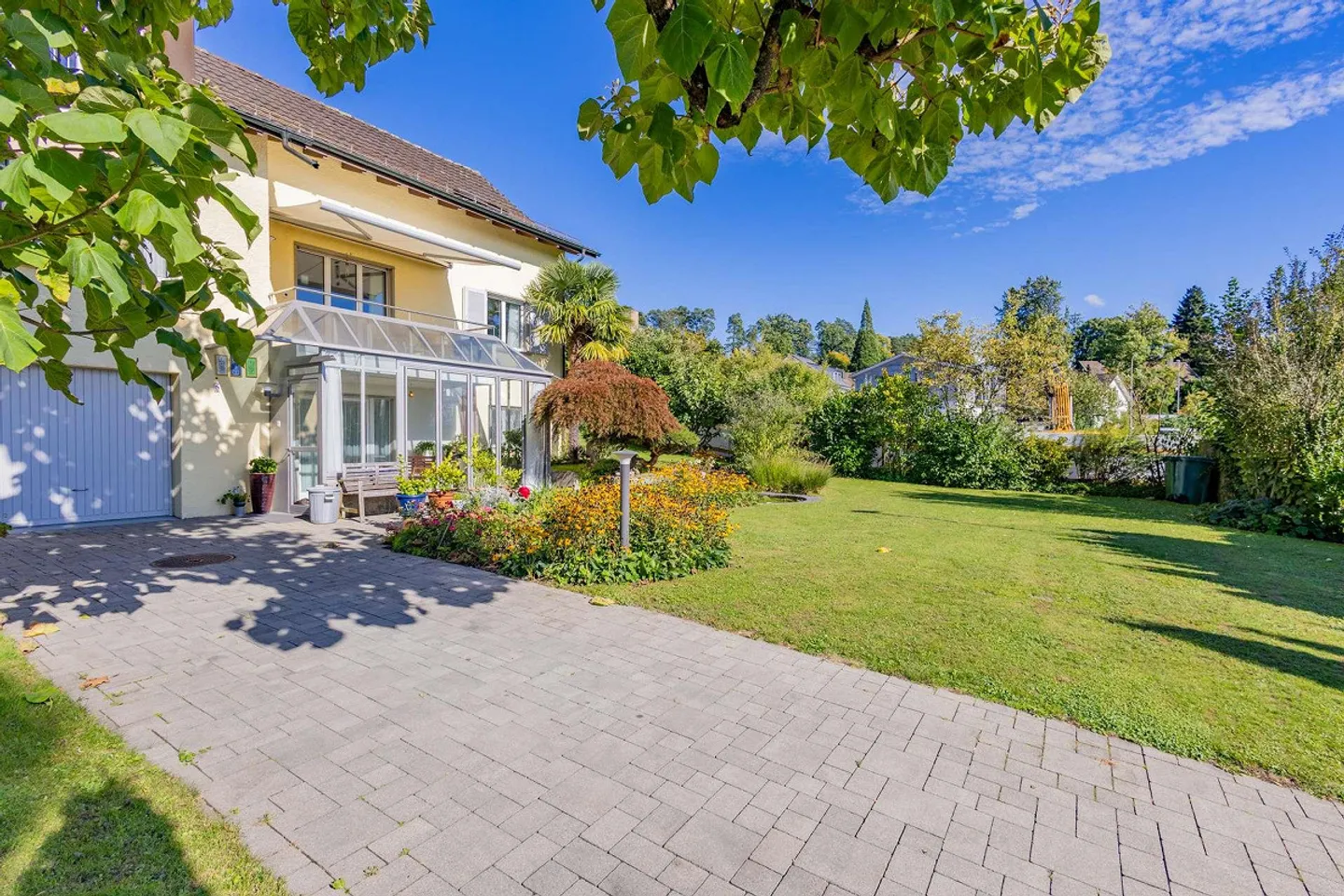 6.5 Zimmer Einfamilienhaus Bassersdorf mit Fernsicht - Foto 2 von 15