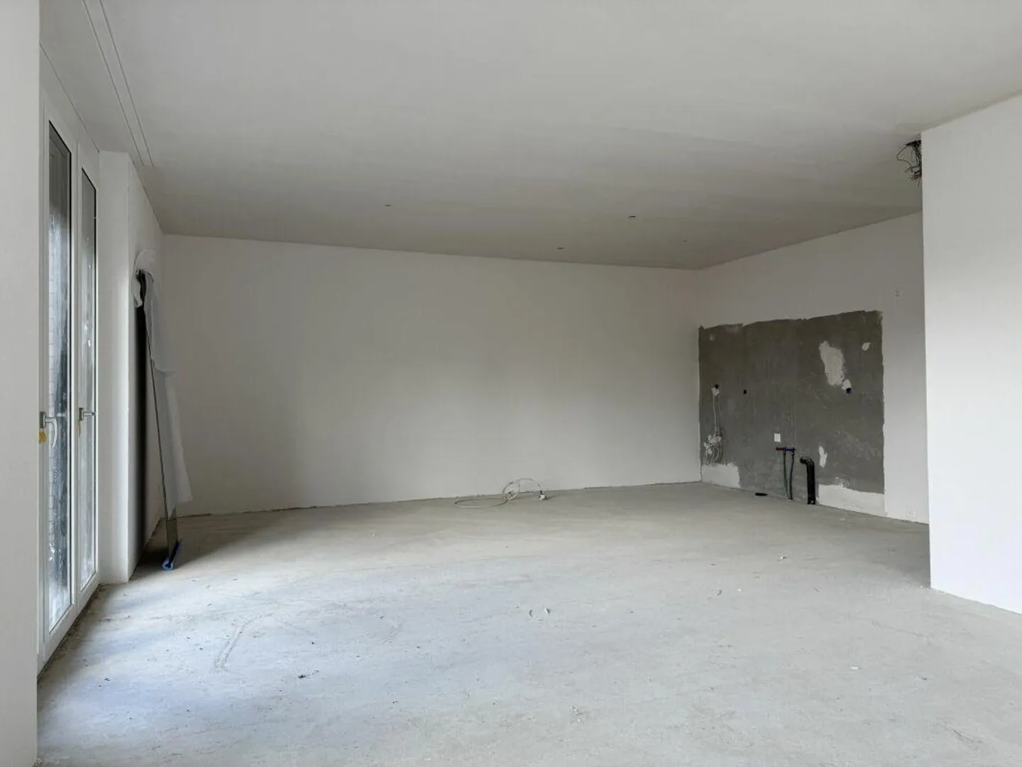 Appartement de rez-de-chaussée 4.5 pièces avec jardin spacieux (D 0.5) - Photo 2 sur 10