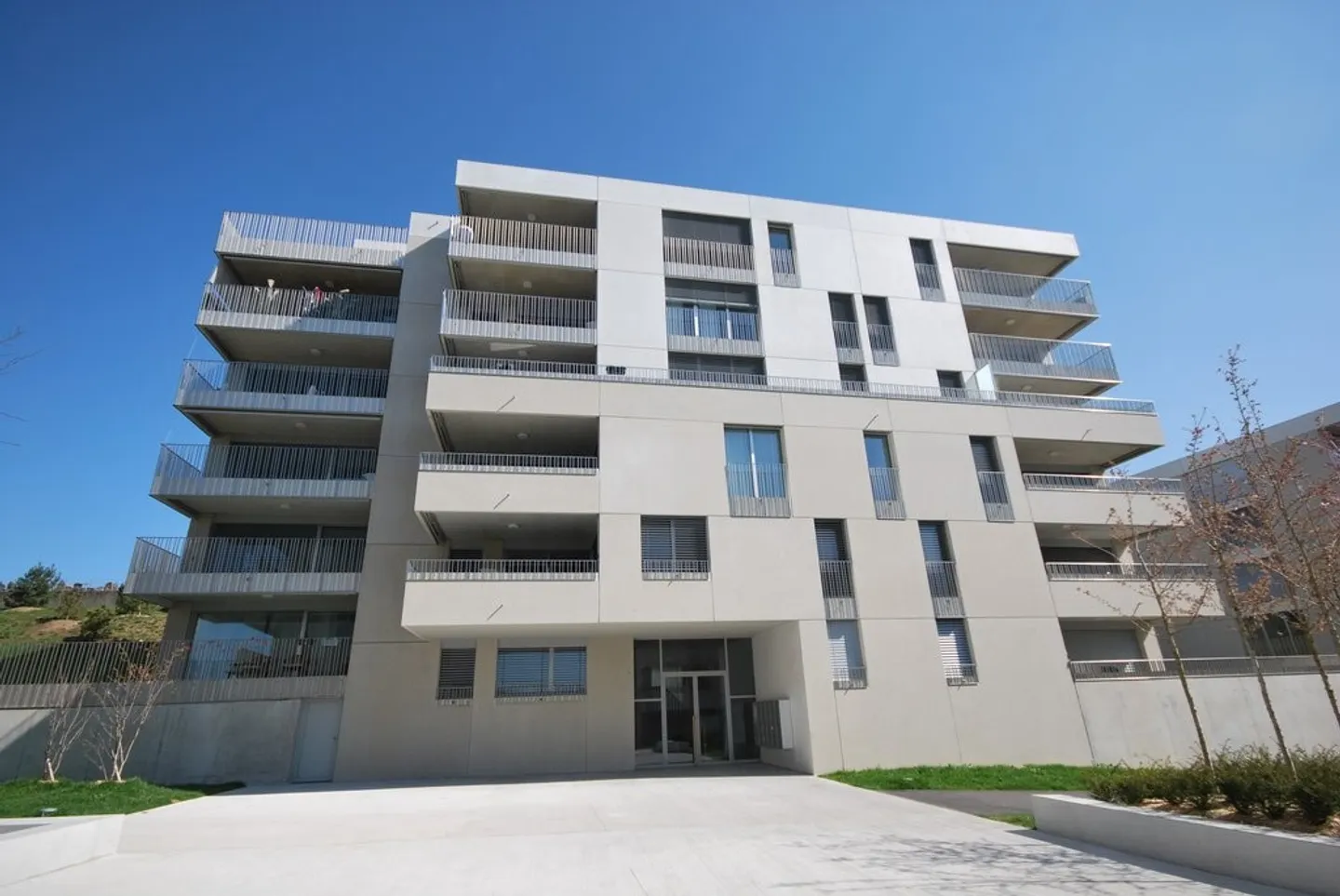 Modernes Apartment in Bussigny - Foto 1 von 5