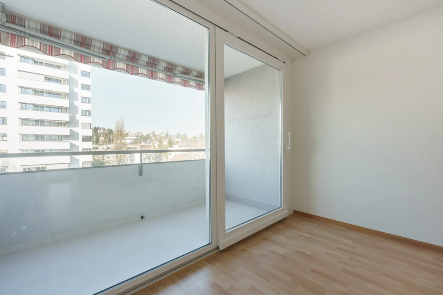 Sunny apartment with two balconies and ideal connections - Photo 1 of 9