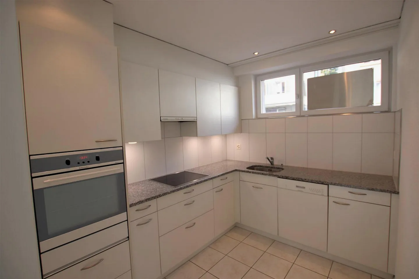 3½ Room Apartment - Photo 4 of 9