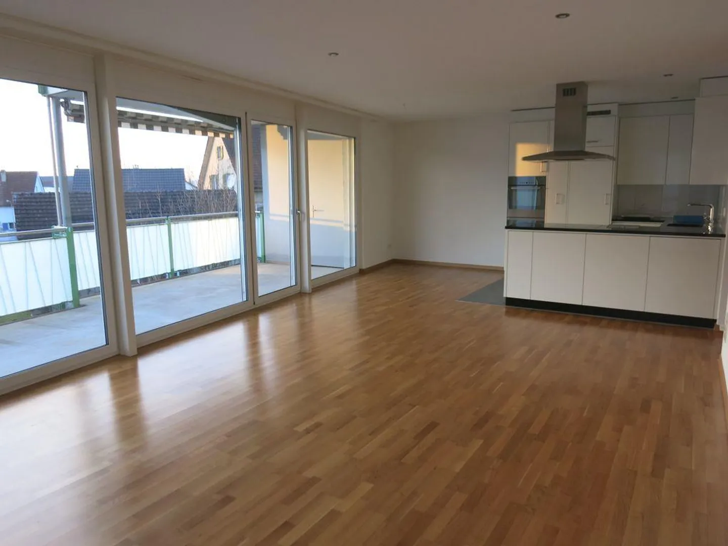Aimez-vous cela spacieux et moderne ? - Photo 2 sur 13