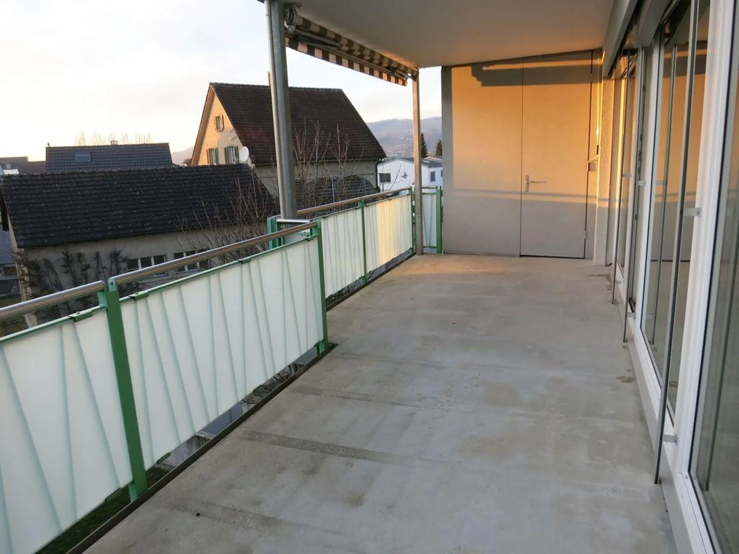 Aimez-vous cela spacieux et moderne ? - Photo 3 sur 13