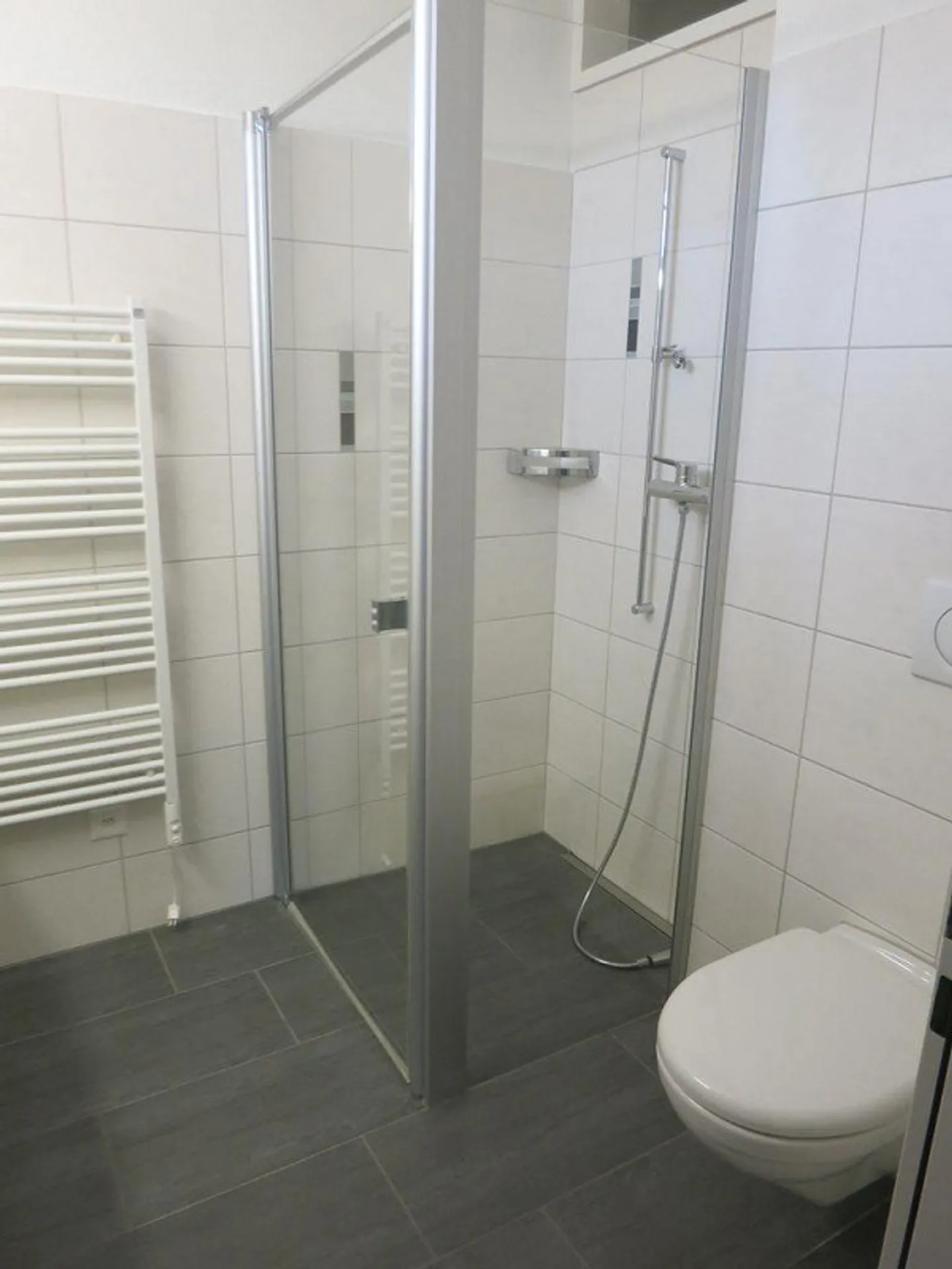 Aimez-vous cela spacieux et moderne ? - Photo 8 sur 13
