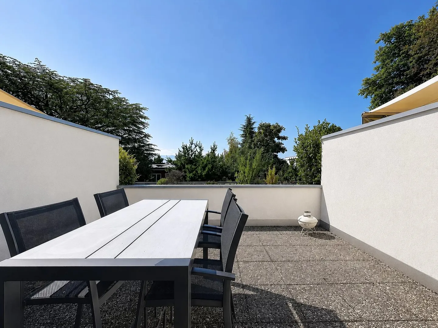 Mousquines: In love with this apartment with 22m2 south terrace - Photo 1 of 5