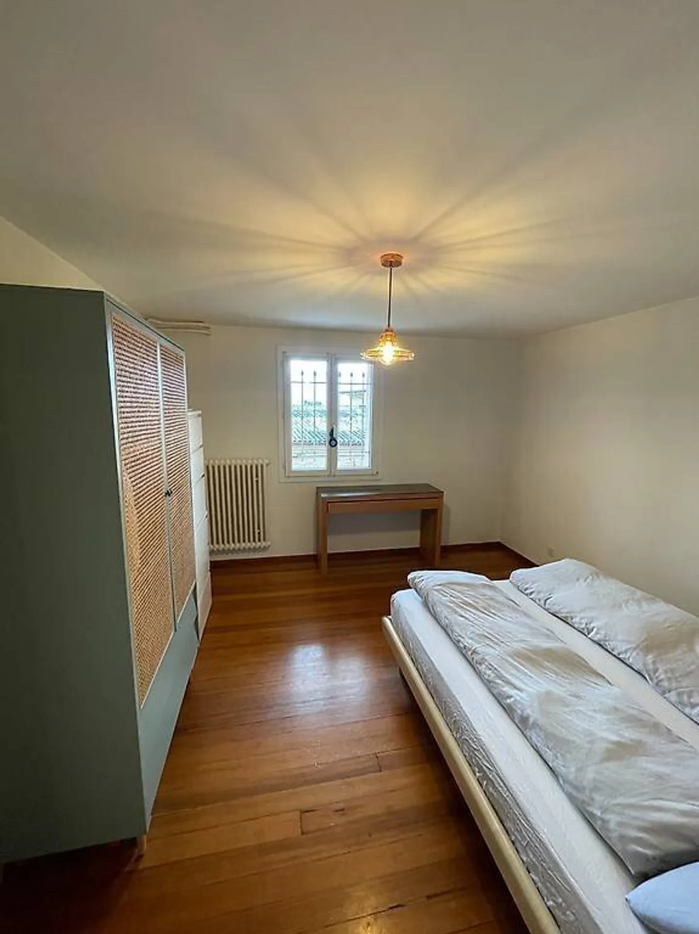 Soggiorno con 3,5 stanze e giardino - Foto 5 di 6