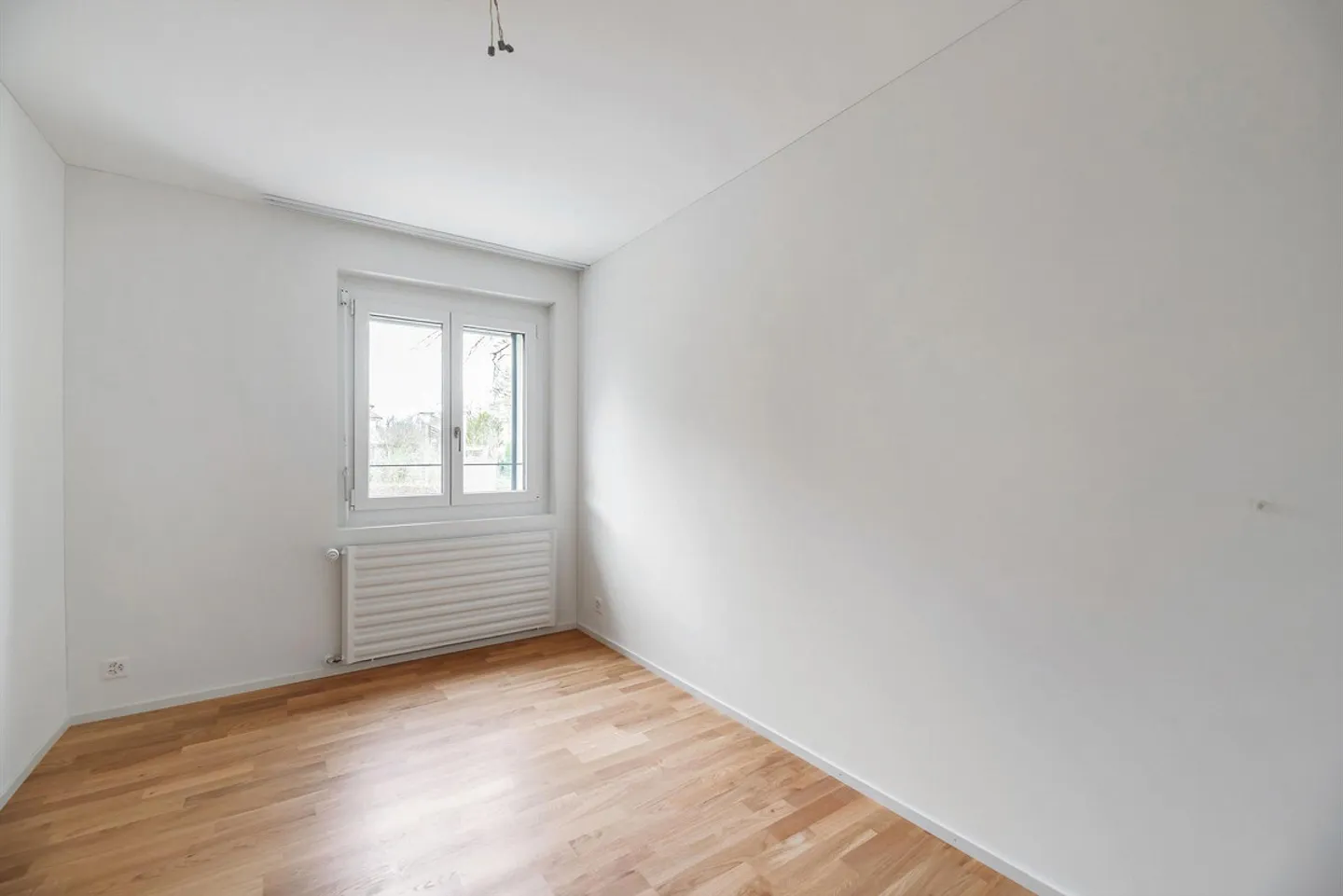 Appartamento moderno di 3,5 locali con grande balcone a Regensdorf - Foto 3 di 11