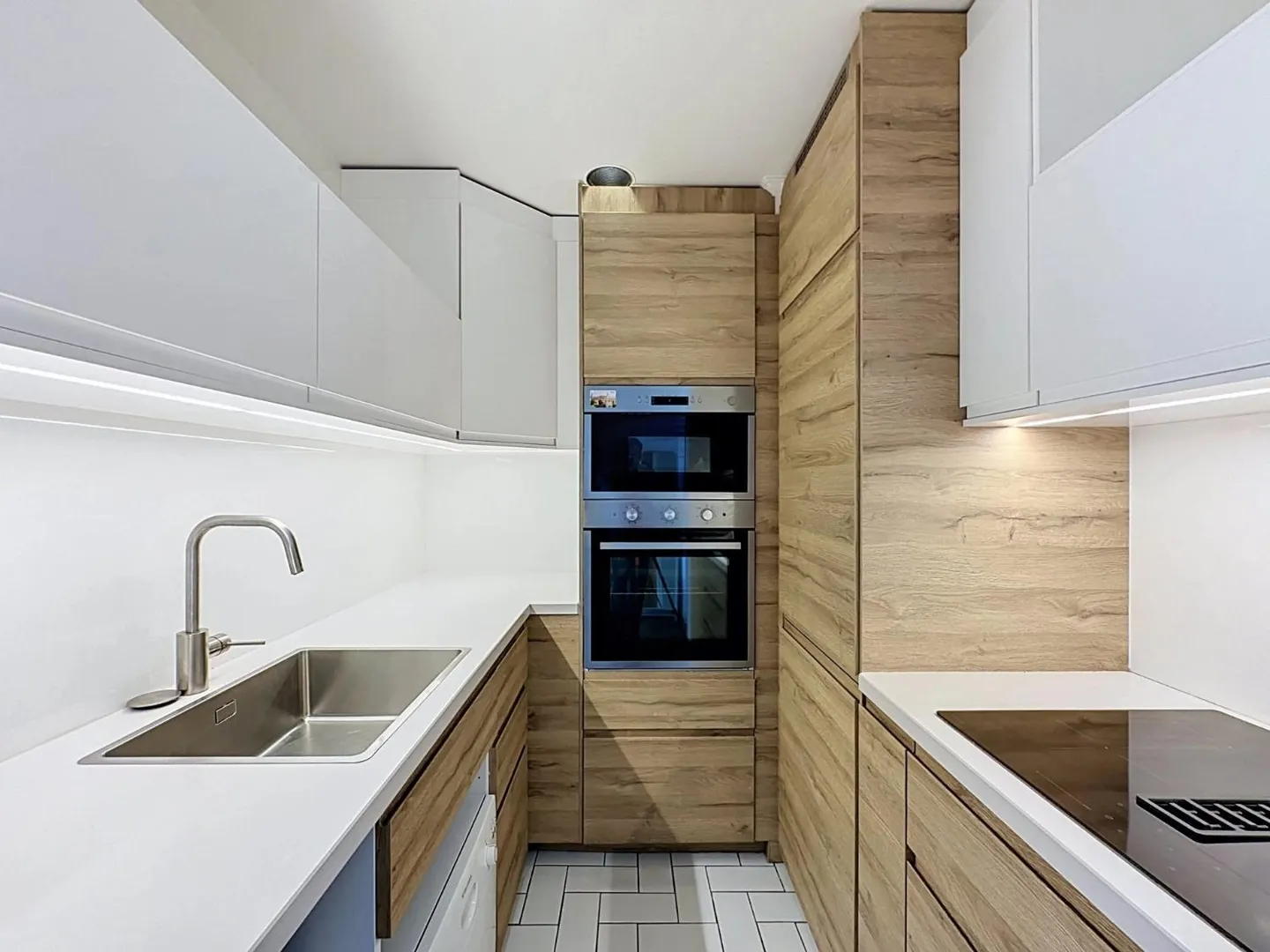 Mousquines: In love with this apartment with 22m2 south terrace - Photo 3 of 5
