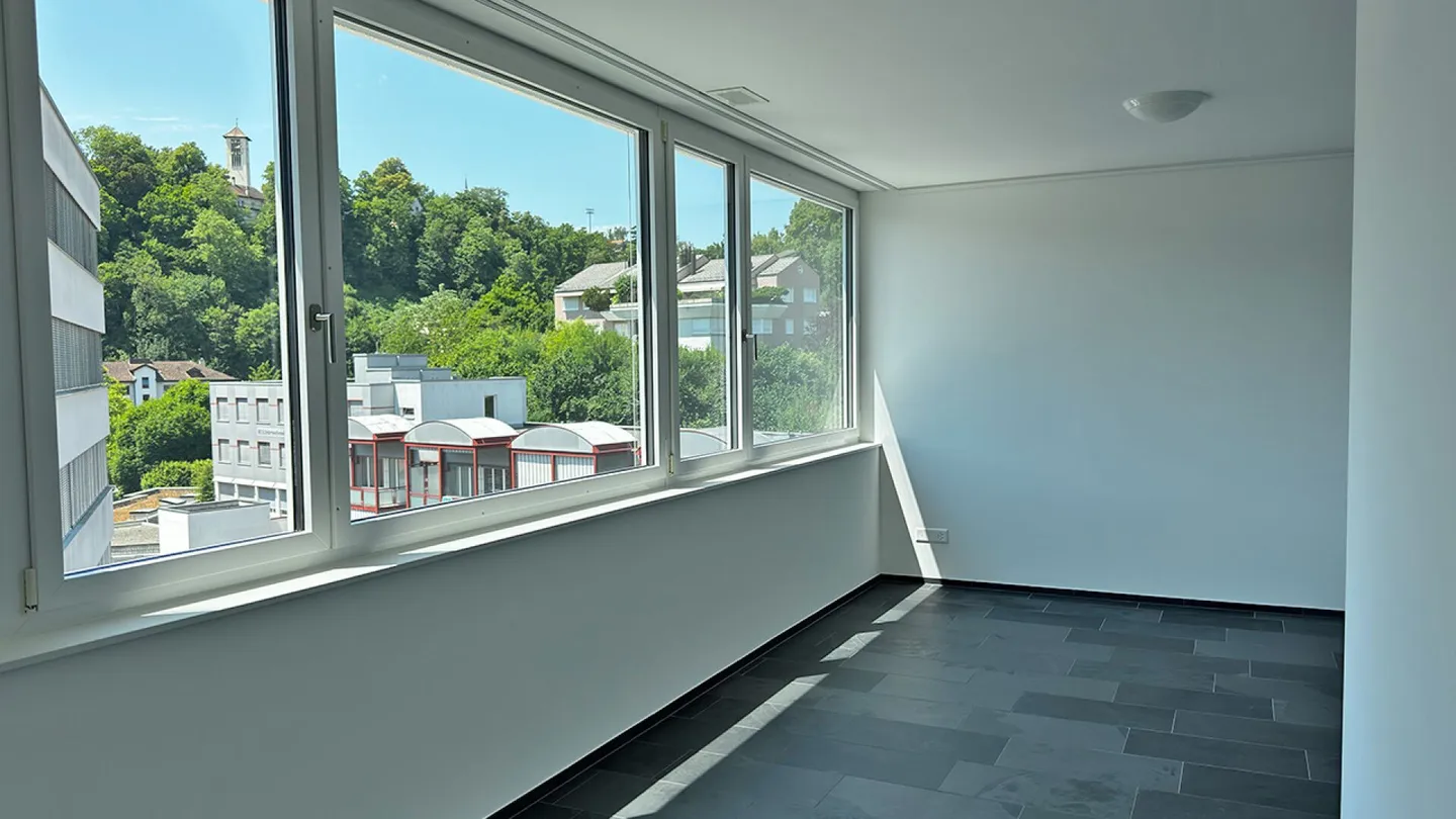 Attraktive Büroräumlichkeiten am Durachweg in Schaffhausen, 124m2 (2.5.2) - Foto 3 von 8