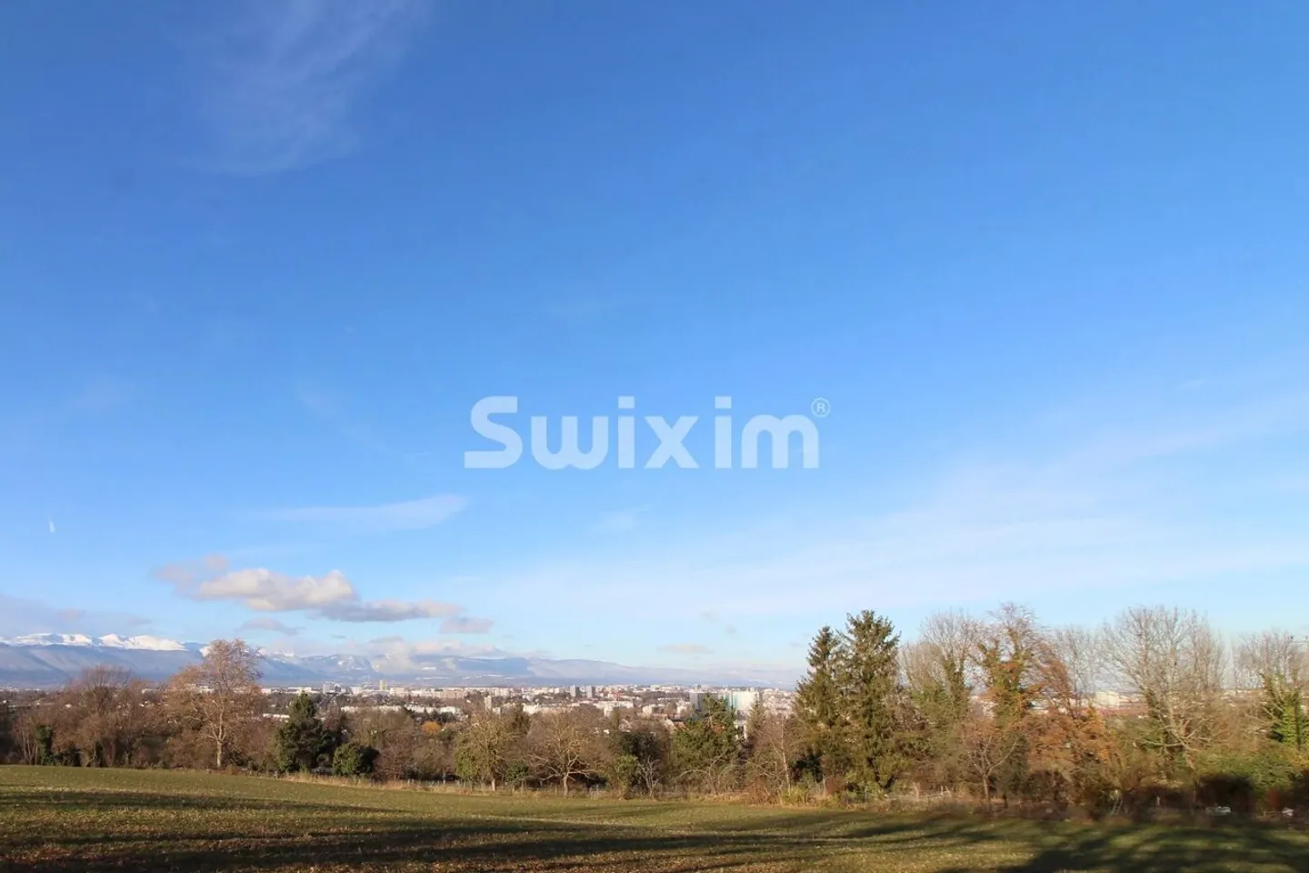 Casa affascinante con giardino - Foto 1 di 4