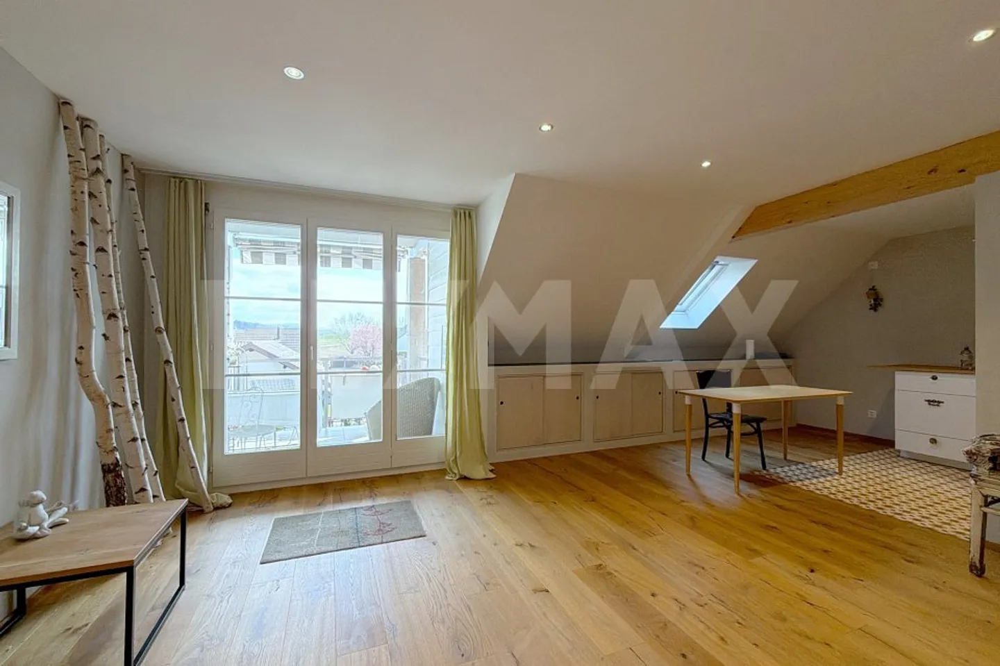 Kernsanierte Wohnung mit Aussicht - Foto 2 von 13