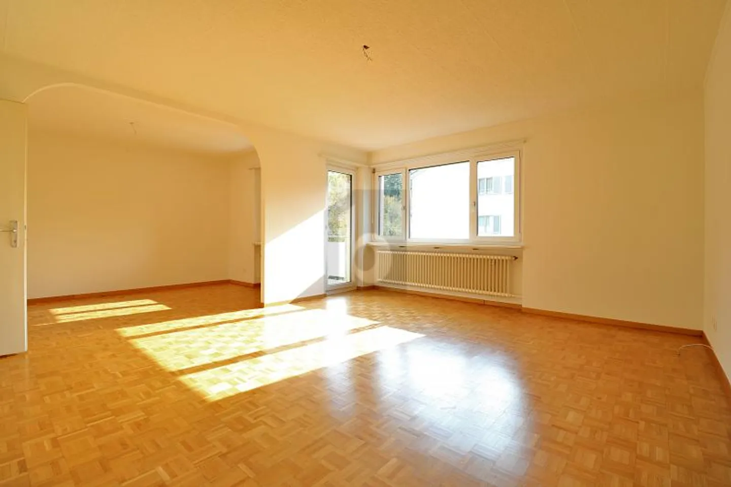 3.5 Room Apartment - Photo 1 of 6