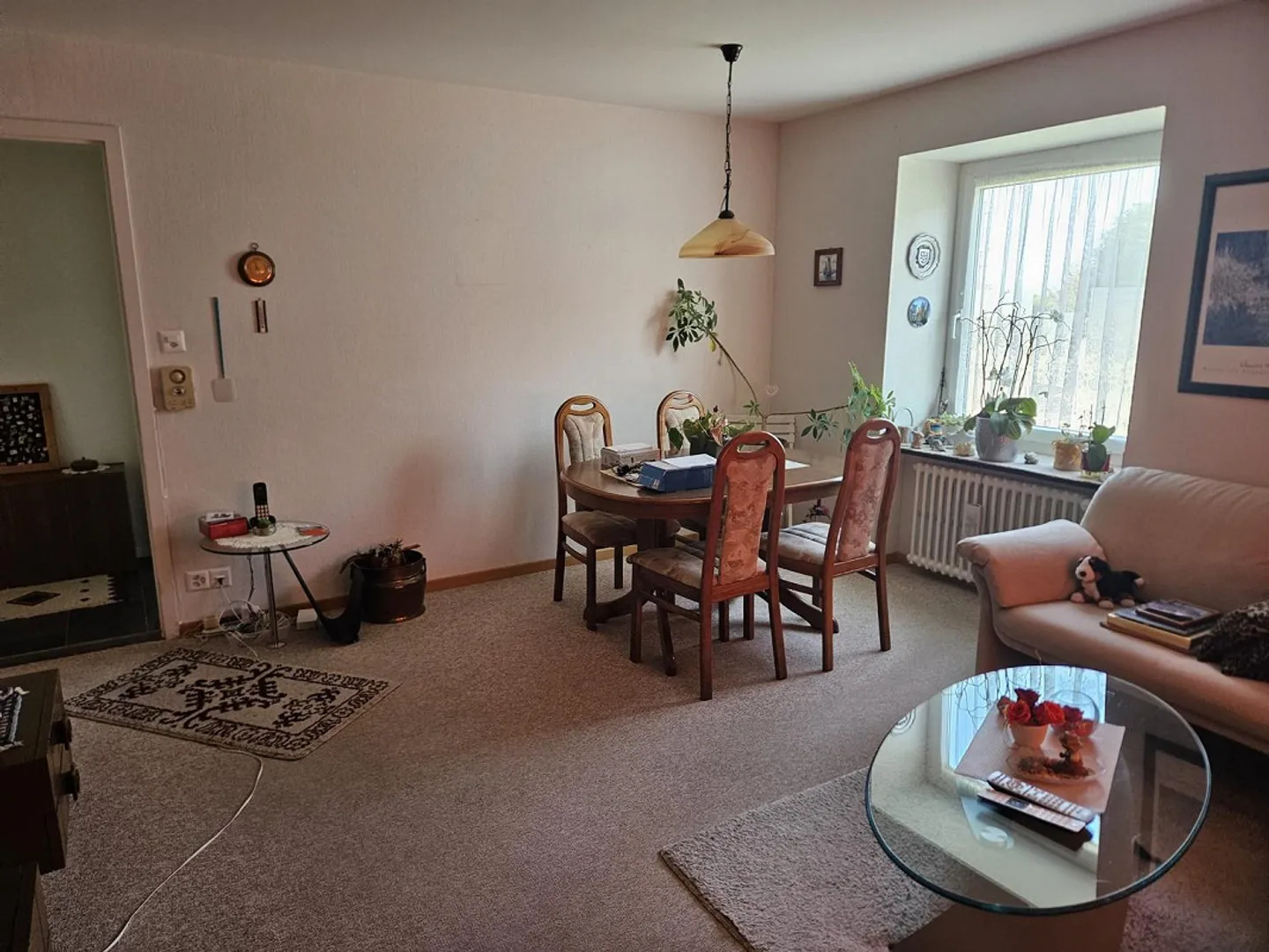 Cozy 3.0 Apartment in a Sunny Location - Photo 2 of 8