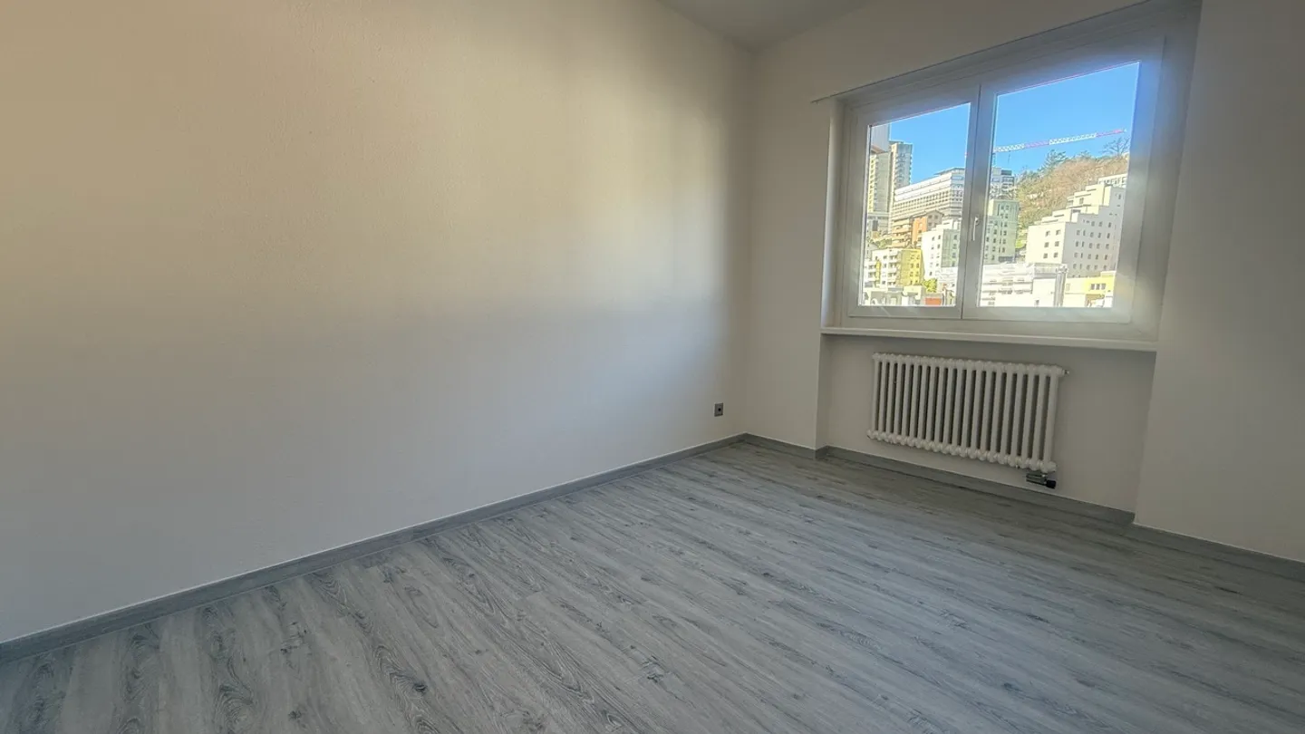 Renovierte Wohnung mit Pool - Foto 6 von 9