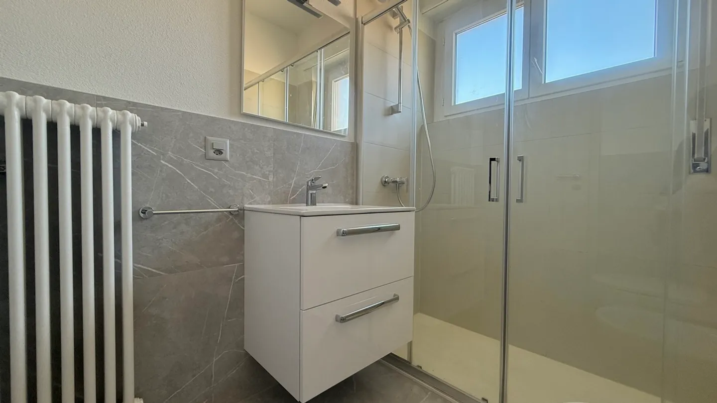 Renovierte Wohnung mit Pool - Foto 7 von 9