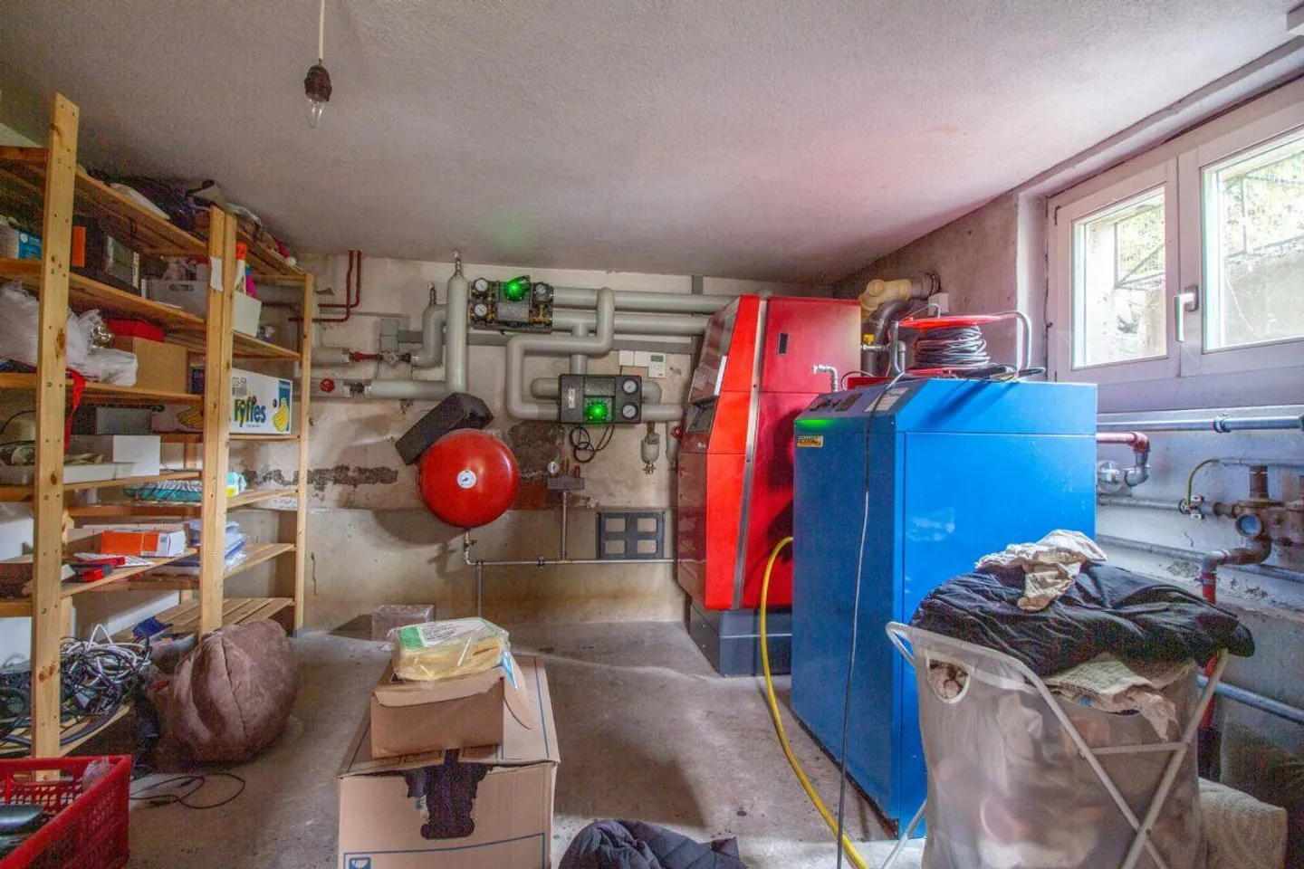 Casa unifamiliare indipendente con potenziale, grande laboratorio separato... - Foto 23 di 24