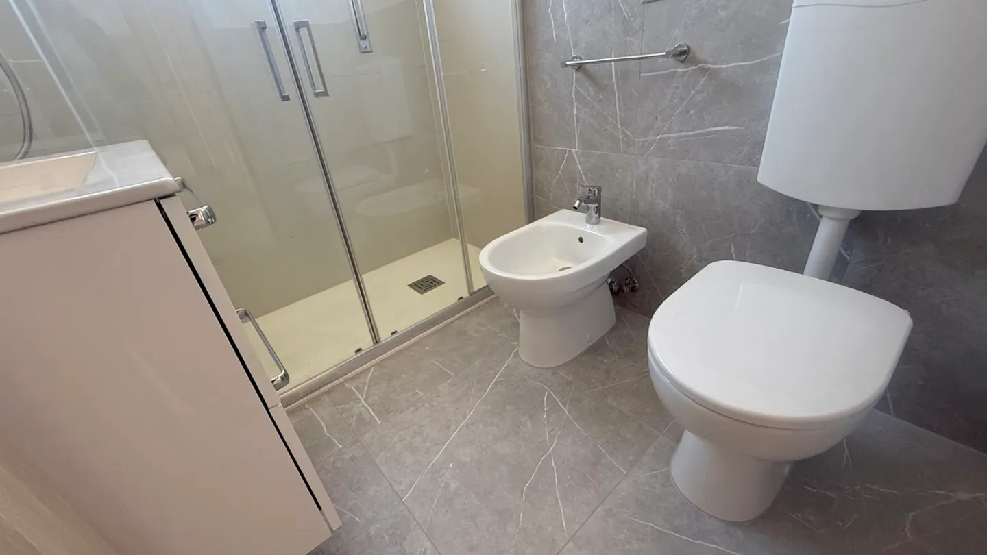 Renovierte Wohnung mit Pool - Foto 8 von 9