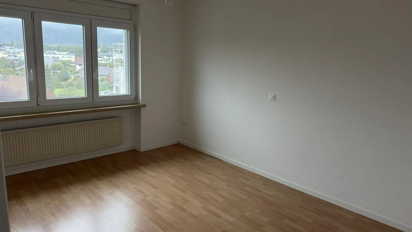 3.5 Room Apartment - Photo 9 of 12