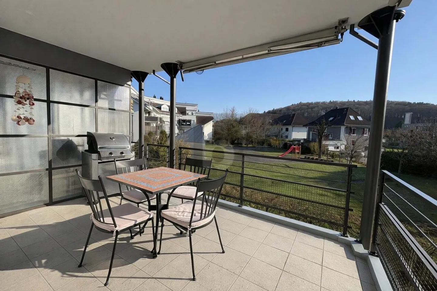 Helle Wohnung mit grossem Balkon - Foto 1 von 6