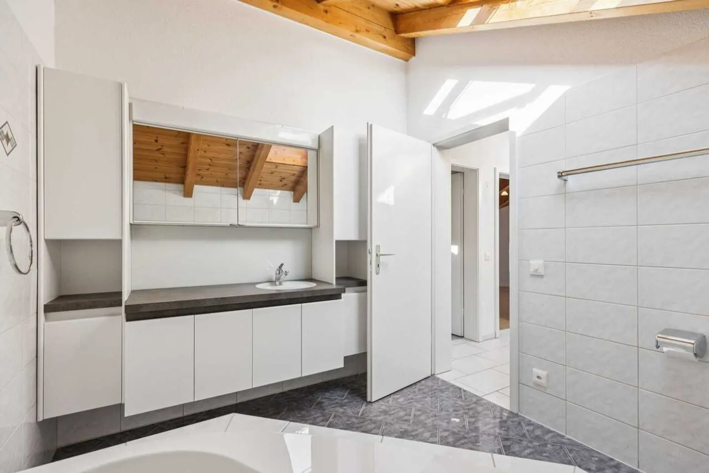Assicurati la tua nuova casa: Maisonette di 6,5 stanze con sala hobby e balcone - Foto 6 di 13