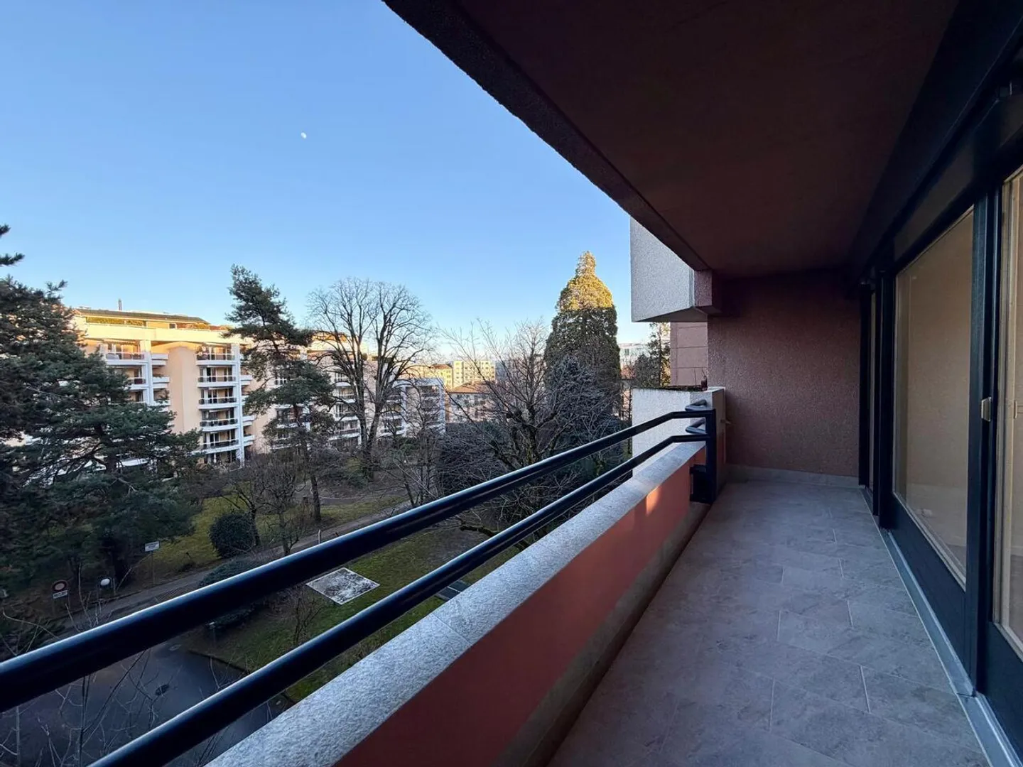 Beautiful modern 4.5-room apartment - Photo 17 of 17