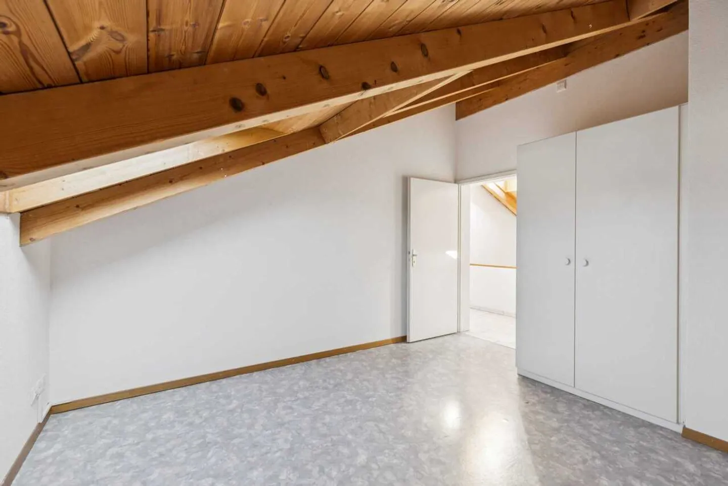 Assicurati la tua nuova casa: Maisonette di 6,5 stanze con sala hobby e balcone - Foto 10 di 13