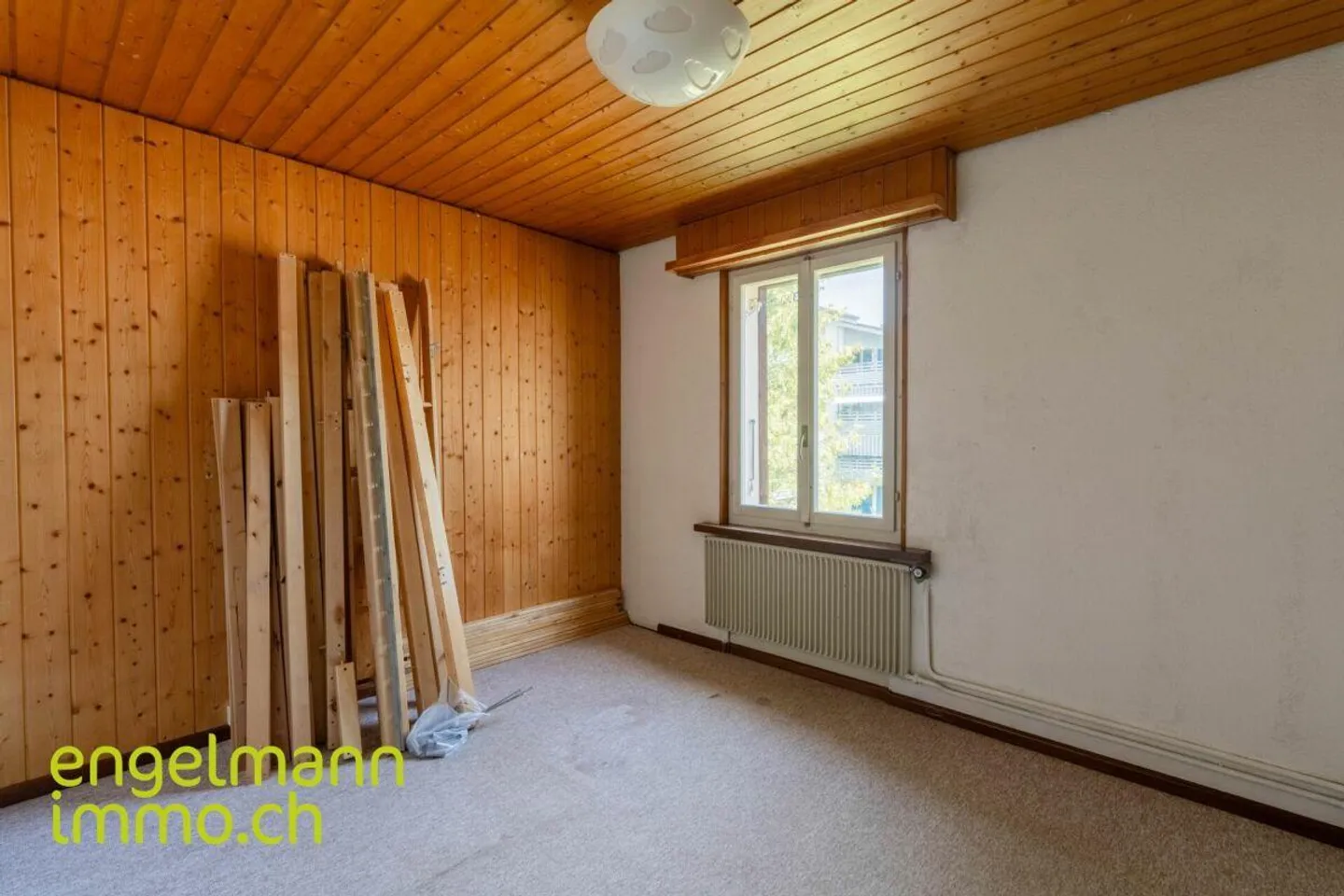 Wohngebäude mit Garagen + Werkstatt - Foto 11 von 17
