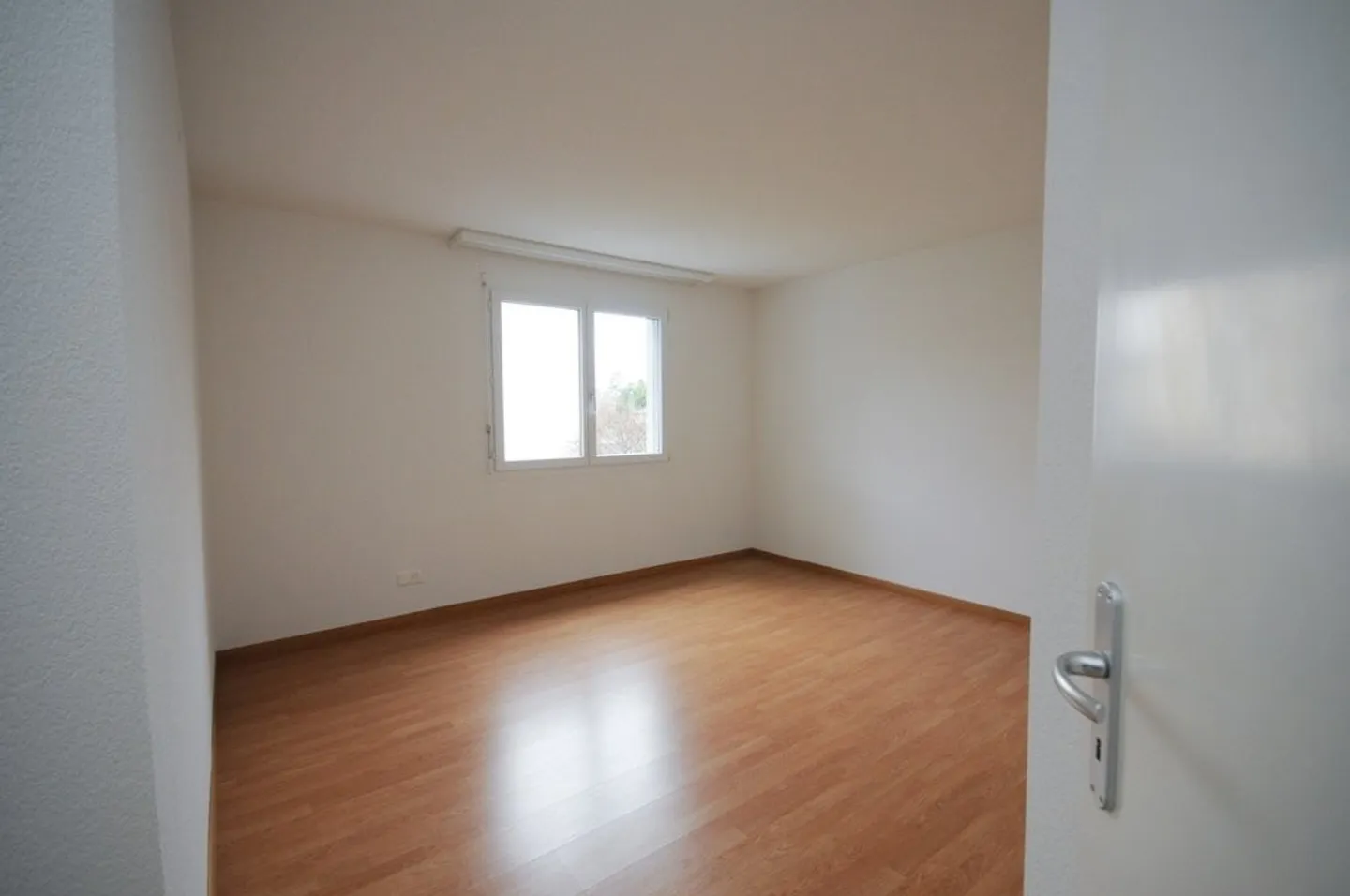 Apartment for rent - Photo 5 of 11