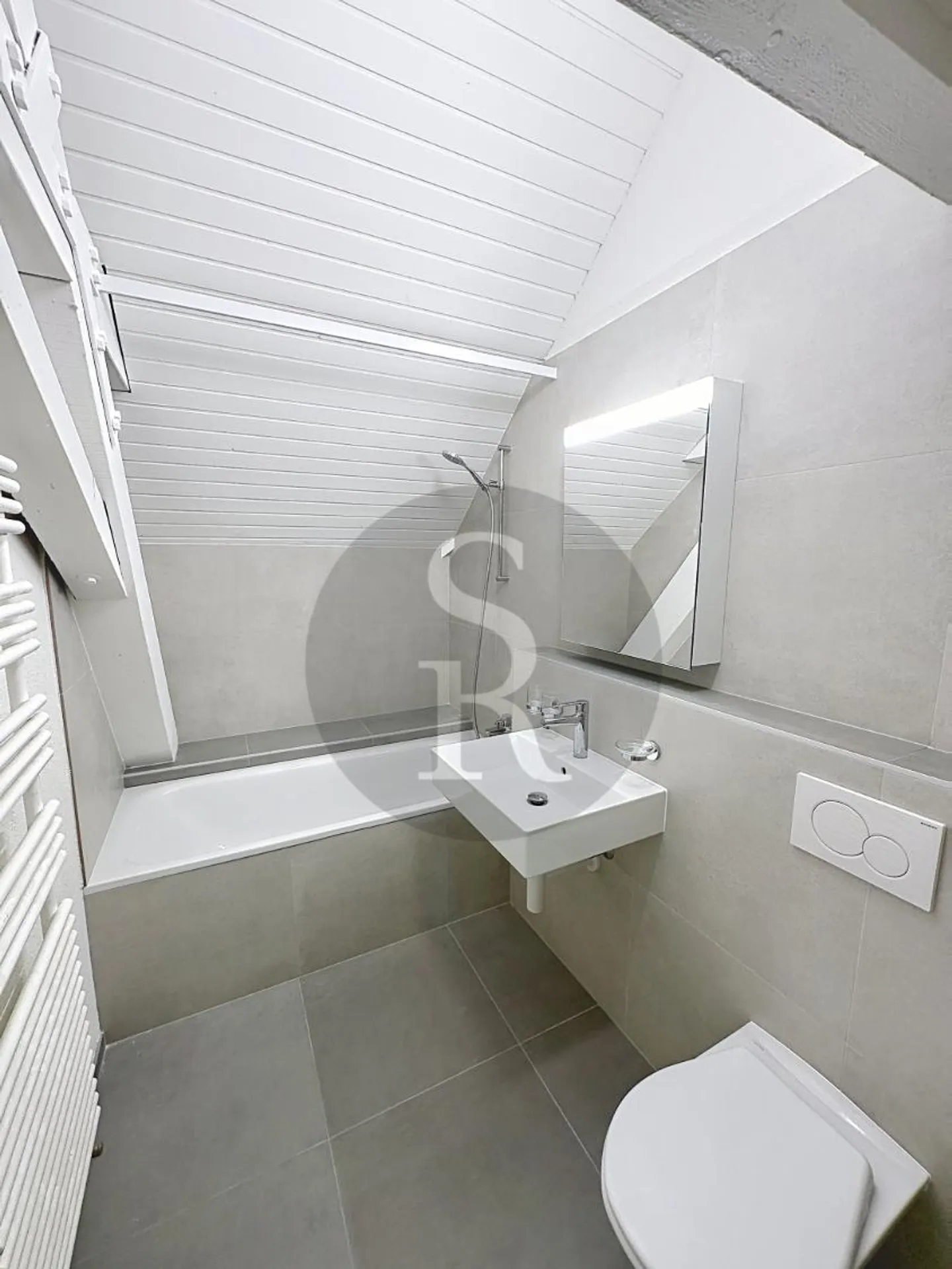 Appartamento 4.5 stanze - Foto 2 di 2